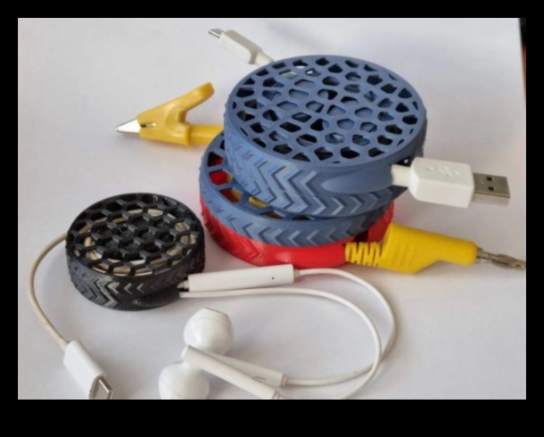 Vadu pārvaldības vedņi: aksesuāri audio elektronikai, kas nesapinās